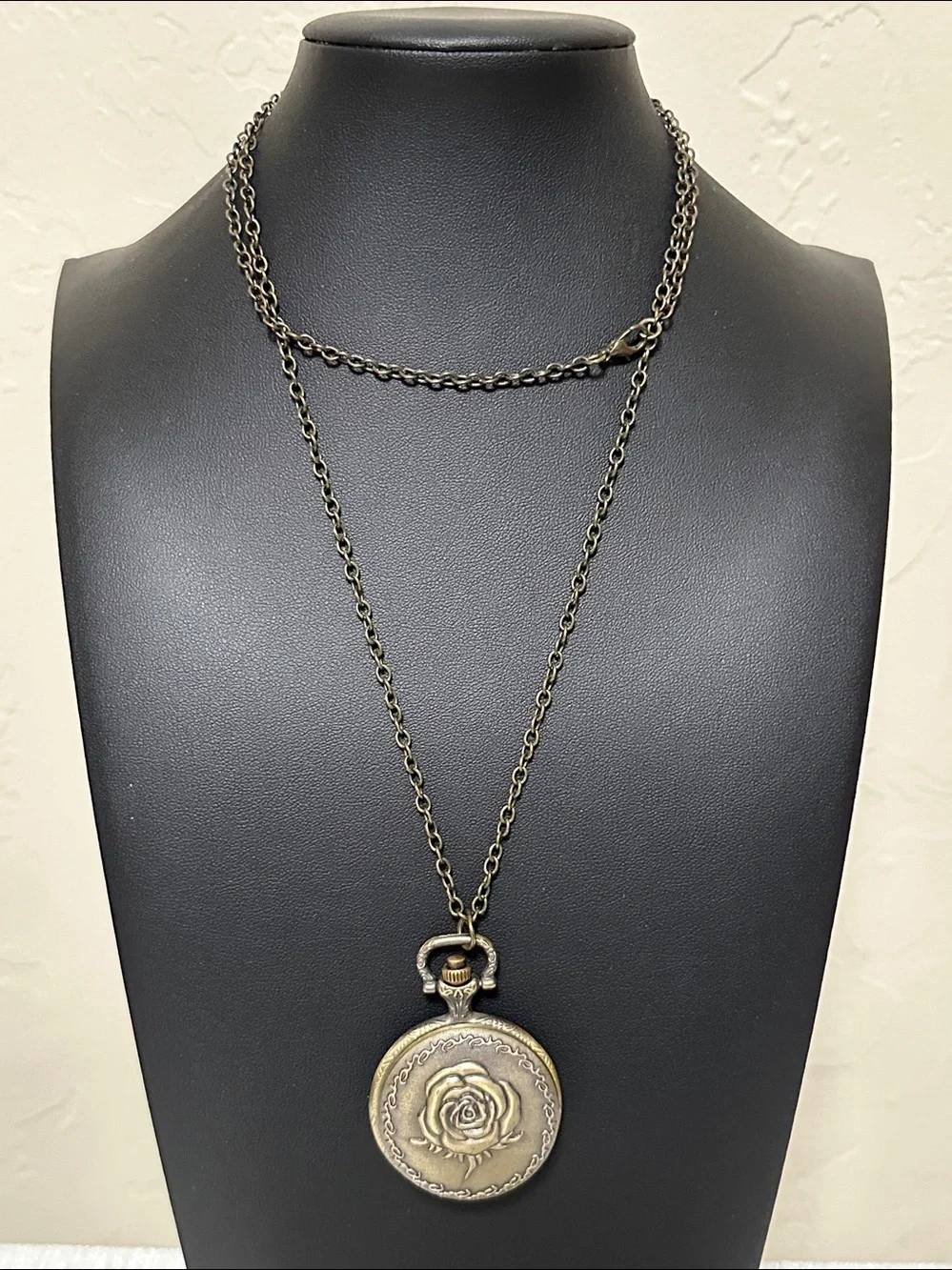 Rose Vintage Bronze Pendant Quartz Watch